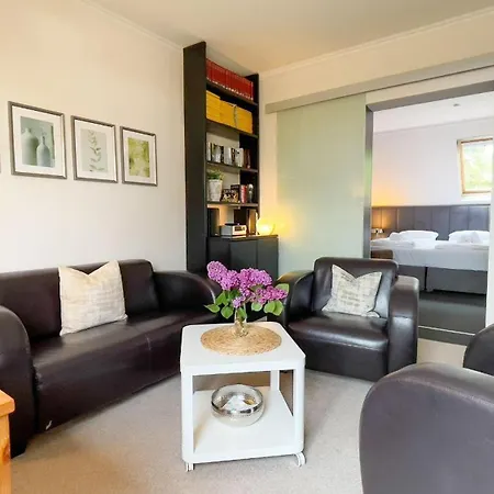 Moderne-ferienwohnung-fuer-4-personen-in-duhnen *